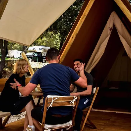 Glamping Tent Jugo